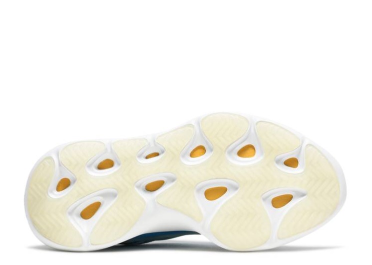 Adidas Yeezy 700 V3 - Arzareth