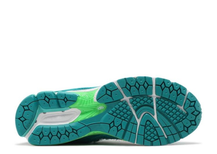 New Balance Salehe Bembury X 2002R - Water Be The Guide