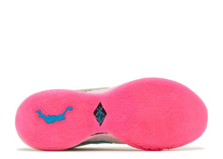 Nike Lebron 20 - Time Machine