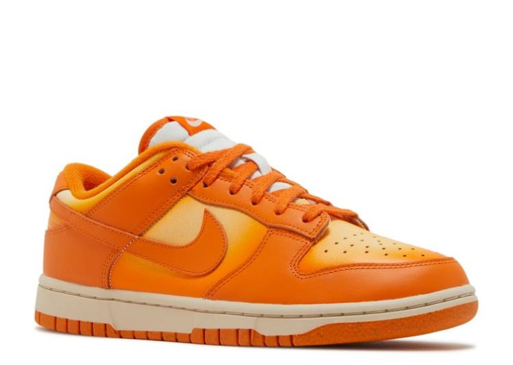 Nike Wmns Dunk Low - Magma Orange