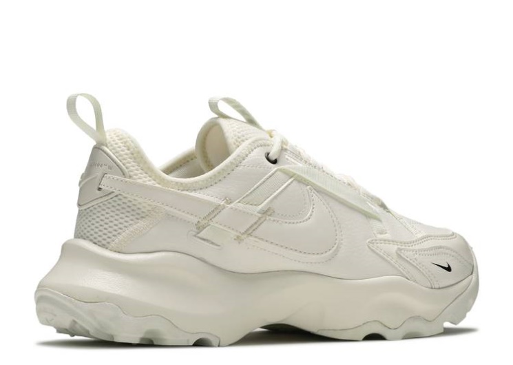 Nike Wmns Tc 7900 - Sail