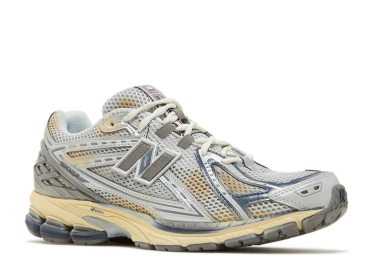 Thisisneverthat X 1906R - The 2022 Downtown Run