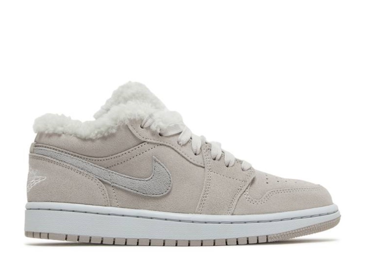 Wmns Air Jordan 1 Low Se - Sherpa Fleece