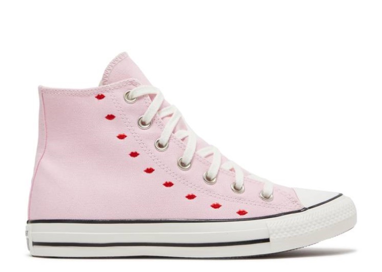 Wmns Chuck Taylor All Star High - Embroidered Hearts Cherry Blossom/White