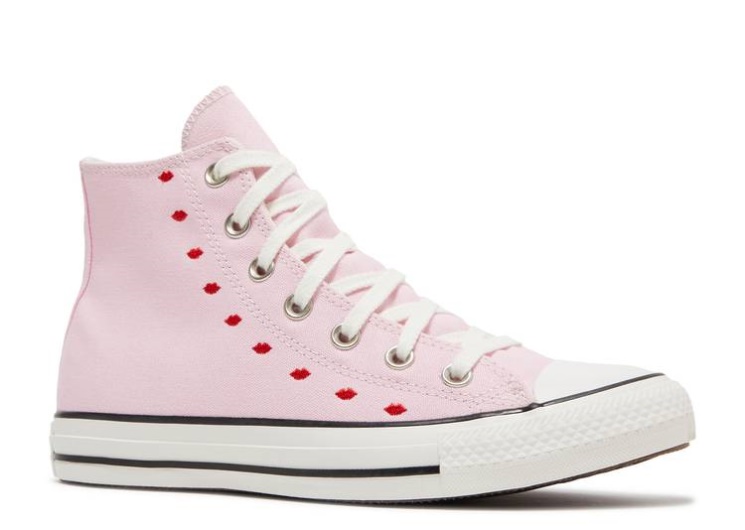 Wmns Chuck Taylor All Star High - Embroidered Hearts Cherry Blossom/White