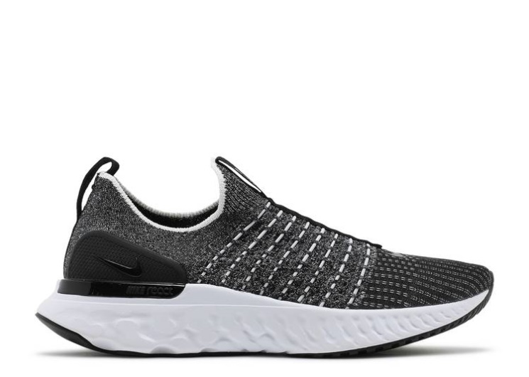 Nike Wmns React Phantom Run Flyknit 2 - Oreo